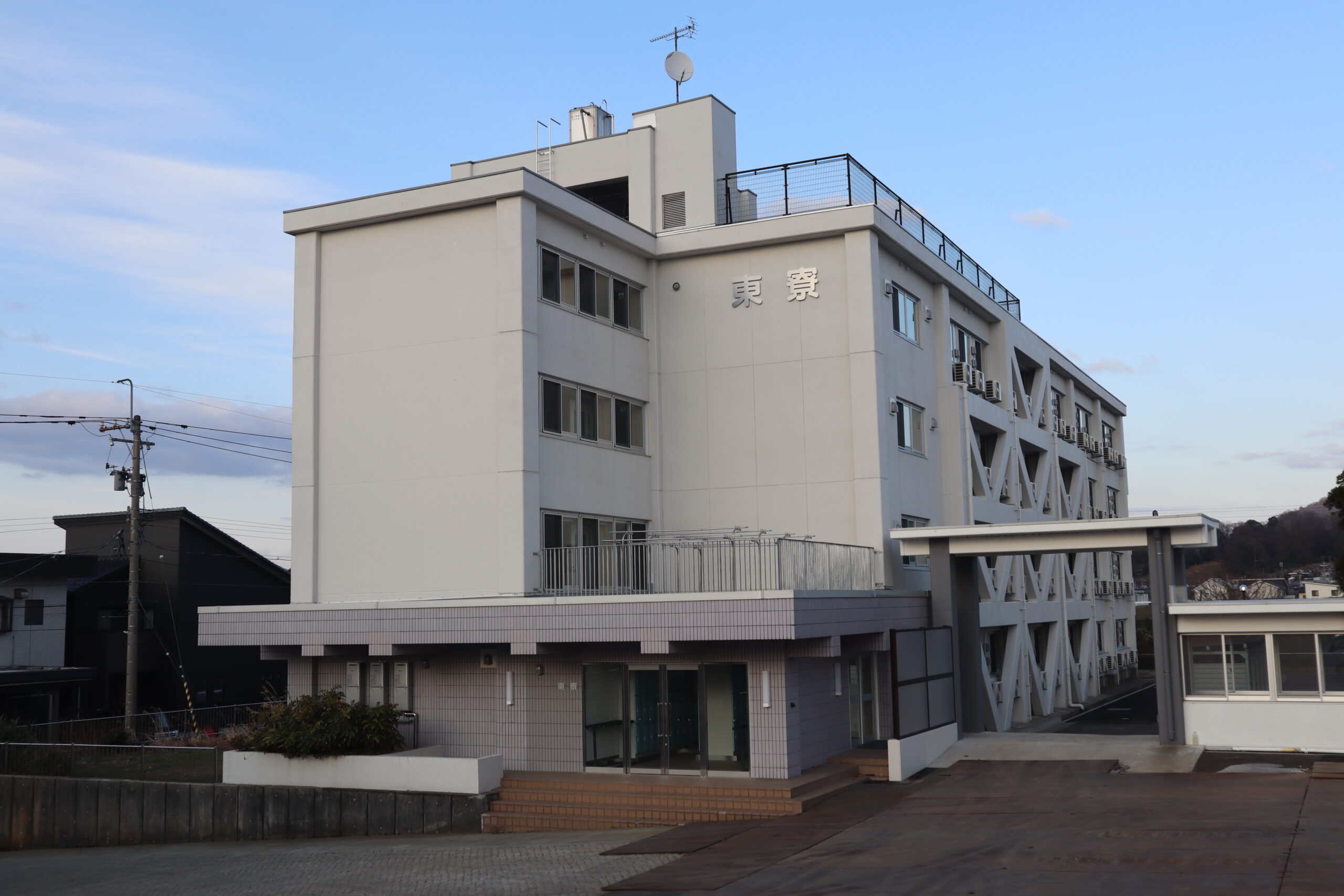 福井工業高専東寮 改修工事