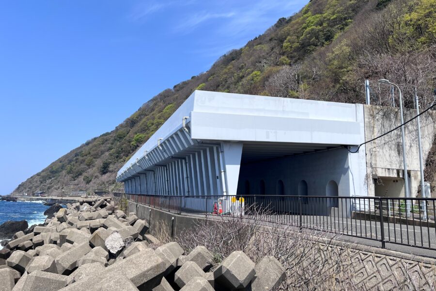 道路防災施設補修工事(糠ロックシェッド)